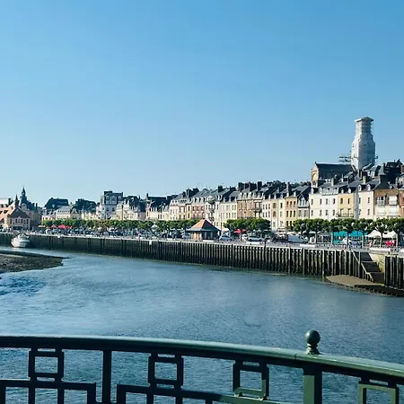 Appartement Cosy - A 2min - Casino A 1min *