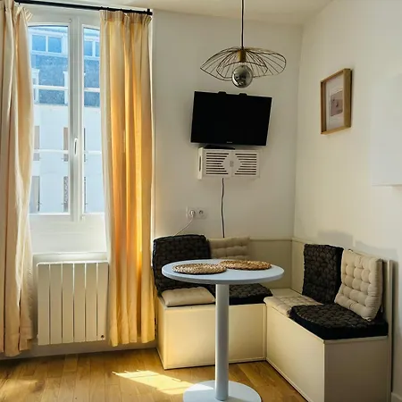 Cosy - à 2min - Casino à 1min